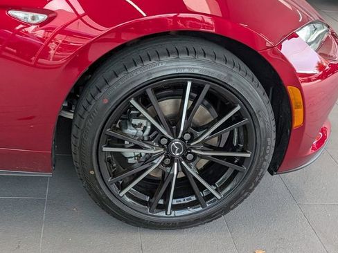 Used 2025 MAZDA MX-5 Miata RF Grand Touring image 14