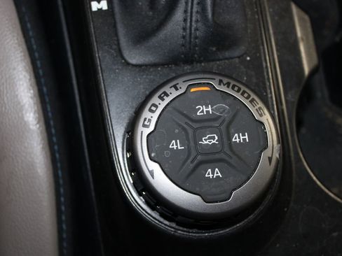 Used 2022 Ford Bronco Wildtrak image 34