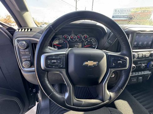 Used 2021 Chevrolet Silverado 1500 LT image 13