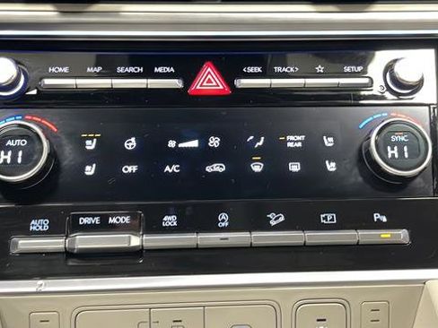 Used 2024 Hyundai Santa Fe Calligraphy image 18