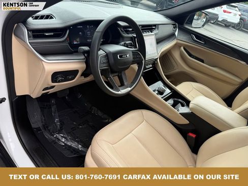 Used 2024 Jeep Grand Cherokee Limited image 31