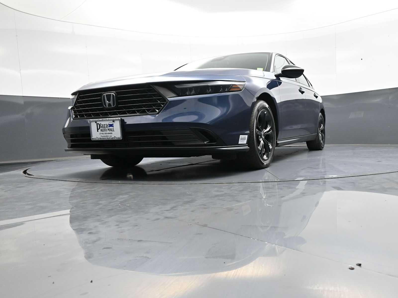 Used 2025 Honda Accord SE image 25