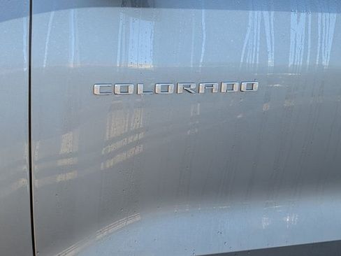Used 2024 Chevrolet Colorado Z71 w/ Z71 Convenience Package 2 image 5