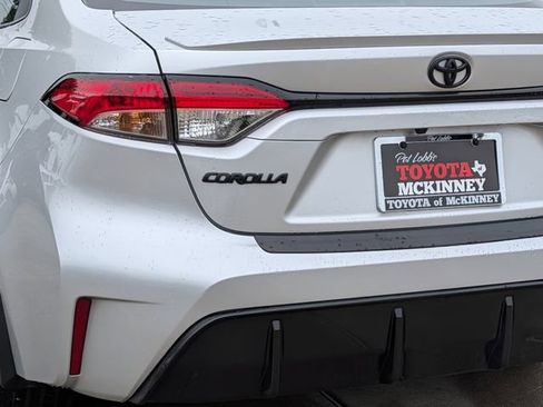 Used 2025 Toyota Corolla SE FWD image 8