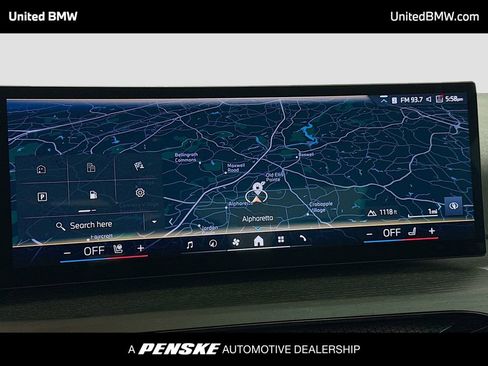 Used 2025 BMW 330i Sedan image 10