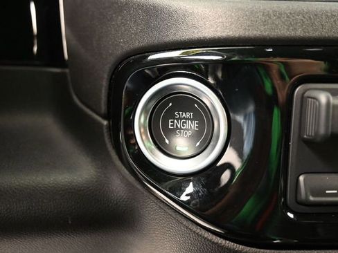 Used 2025 Chevrolet Silverado 1500 LT Trail Boss w/ Convenience Package II image 32