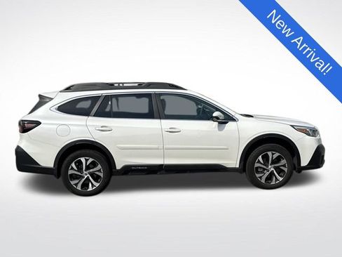 Certified 2022 Subaru Outback Limited AWD/4WD image 8