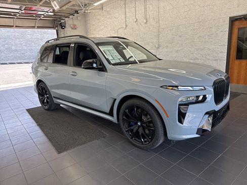 New 2025 BMW X7 M60i image 1