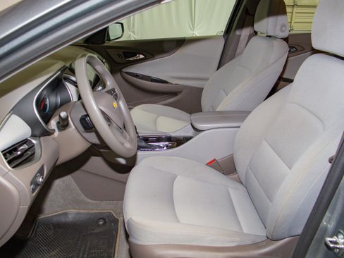 Used 2024 Chevrolet Malibu LT image 17