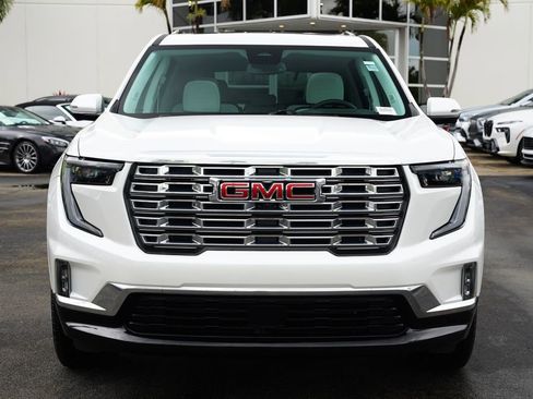 Used 2024 GMC Acadia Denali FWD image 2