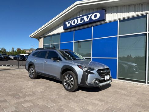 Used 2025 Subaru Outback Limited AWD/4WD image 1