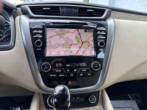 Used 2024 Nissan Murano SL AWD/4WD image 30
