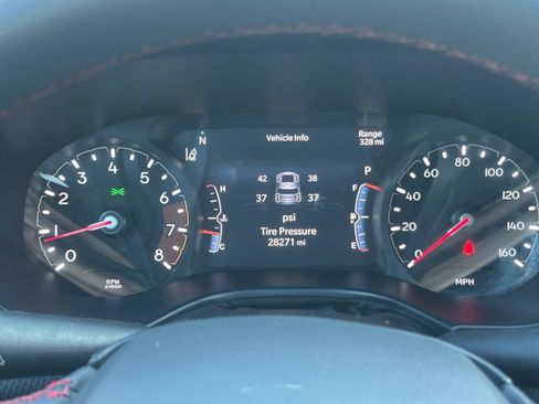 Used 2025 Jeep Compass Trailhawk AWD/4WD image 39