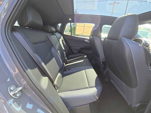 Used 2023 Volkswagen ID.4 Pro S AWD/4WD image 12