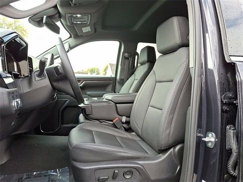 Used 2025 GMC Sierra 1500 SLT image 13