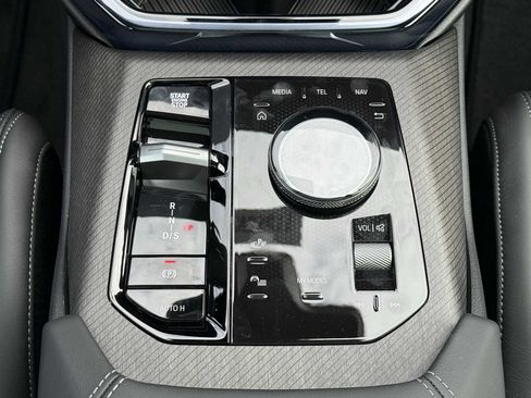 New 2025 BMW X3 xDrive30i w/ Premium Package image 18