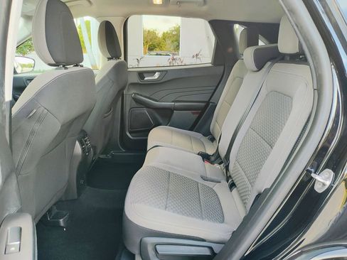 Used 2021 Ford Escape SE w/ Cold Weather Package image 12