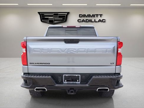 Used 2021 Chevrolet Silverado 1500 LT Trail Boss w/ Convenience Package II AWD/4WD image 4