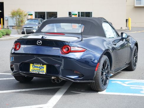 New 2026 MAZDA MX-5 Miata Club w/ Interior Package RWD image 4