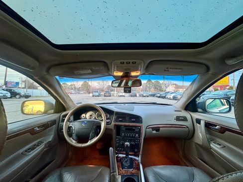 Used 2007 Volvo XC70 image 11