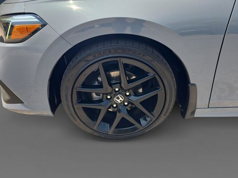 Used 2024 Honda Civic Sport image 10
