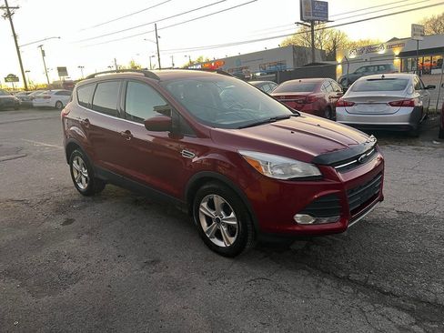 Used 2014 Ford Escape SE w/ Equipment Group 201A image 7