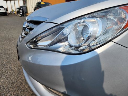 Used 2011 Hyundai Sonata SE w/ Navigation & Sunroof Pkg 4 FWD image 29