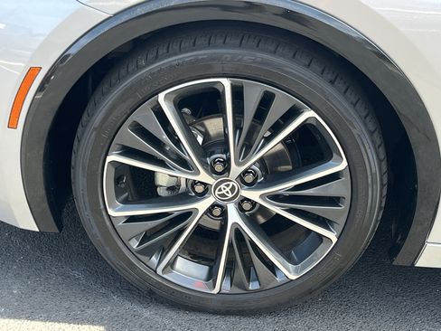 Used 2023 Toyota Prius XLE image 29