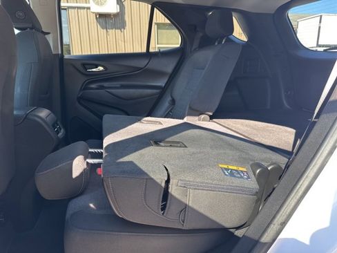 Used 2023 Chevrolet Equinox LT image 24