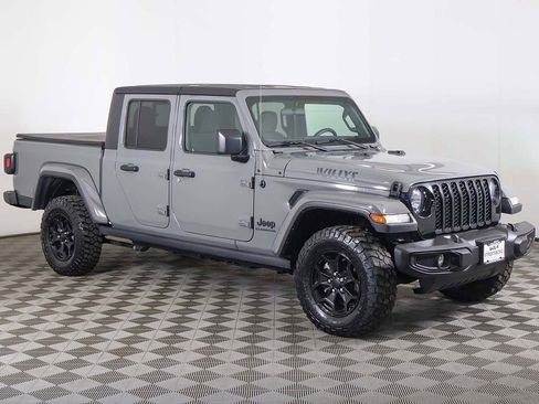 Used 2022 Jeep Gladiator Sport image 44