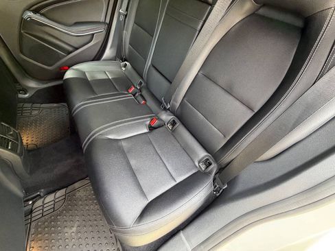 Used 2019 Mercedes-Benz CLA 250 4MATIC image 12