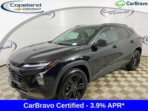 Certified 2025 Chevrolet Trax ACTIV w/ Driver Confidence Package FWD image 1