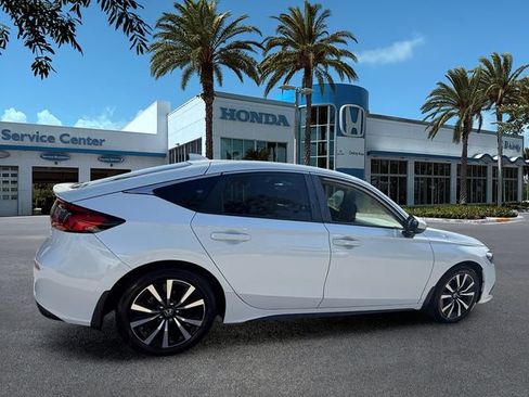Used 2023 Honda Civic EX-L image 8