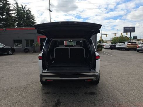 Used 2024 Rivian R1S Adventure Quad AWD/4WD image 11