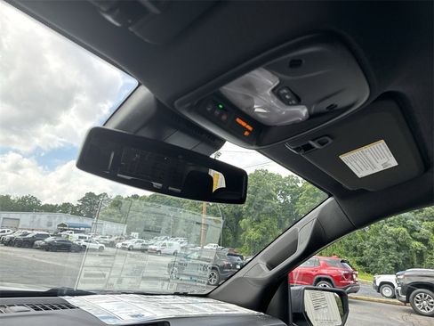 New 2025 Chevrolet Colorado LT image 19