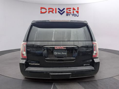 Used 2018 GMC Yukon SLT w/ Premium Edition image 4