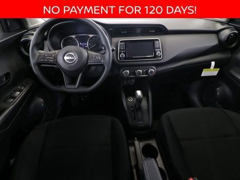 New 2025 Nissan Kicks Play S image 10