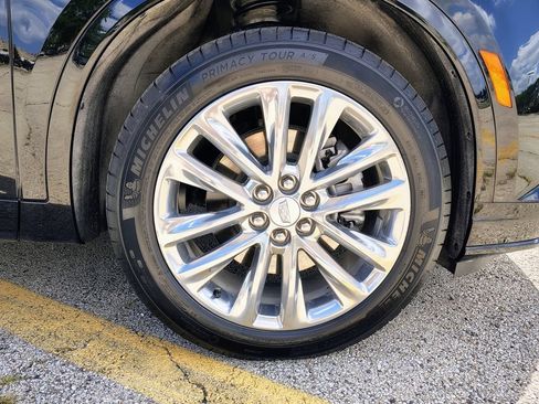 Used 2024 Cadillac XT6 Premium Luxury w/ LPO, Floor Liner Package AWD/4WD image 11
