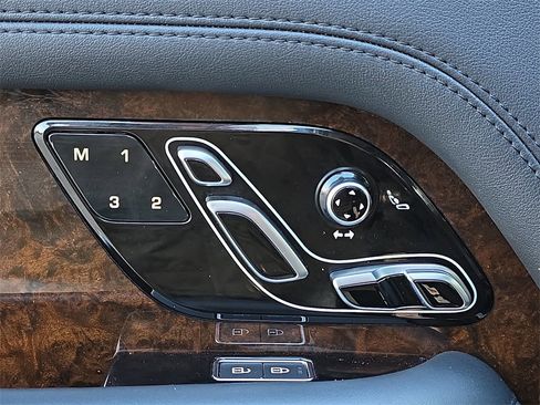 Used 2022 Land Rover Range Rover Westminster Edition image 33