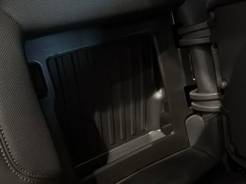 Used 2025 GMC Sierra 1500 AT4 w/ AT4 Premium Package image 15