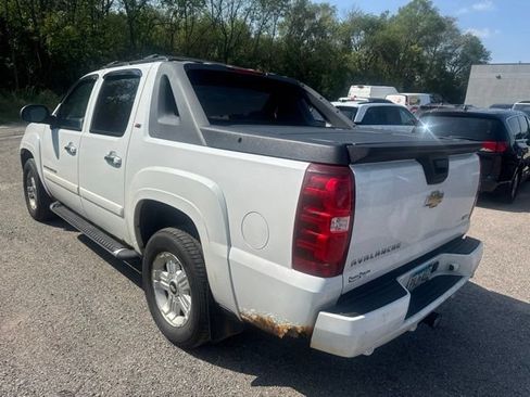 Used 2007 Chevrolet Avalanche LT w/ LT Preferred Equipment Group AWD/4WD image 7