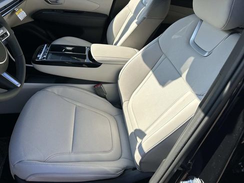 New 2026 Hyundai Tucson Limited image 16