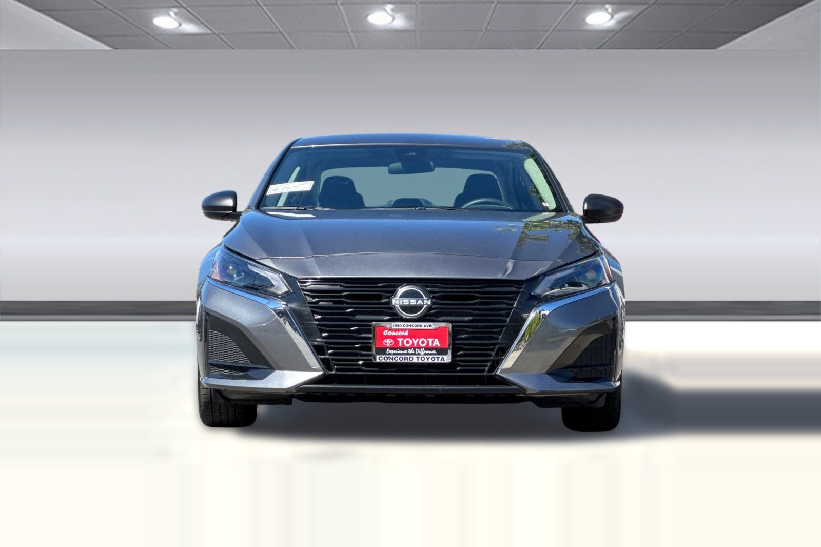 Used 2025 Nissan Altima 2.5 SV FWD image 6