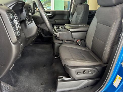 Used 2024 Chevrolet Silverado 1500 Custom AWD/4WD image 9
