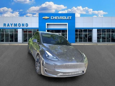 Used 2024 Tesla Model Y Performance AWD/4WD image 6