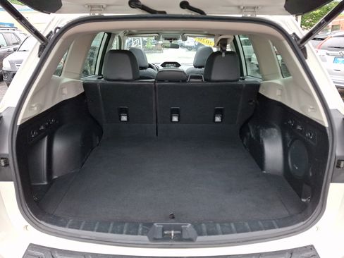 Used 2020 Subaru Forester Touring AWD/4WD image 28