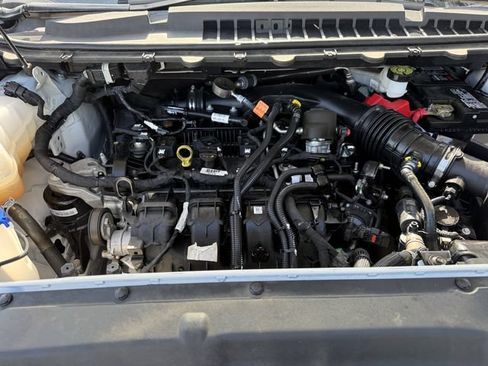 Used 2021 Ford Edge Titanium FWD image 33