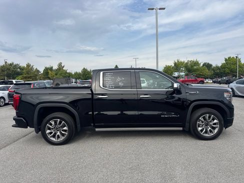 Used 2025 GMC Sierra 1500 Denali Ultimate AWD/4WD image 4