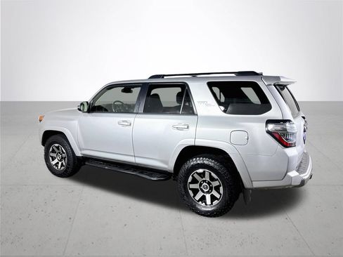 Used 2021 Toyota 4Runner TRD Off-Road Premium w/ Moonroof Package AWD/4WD image 8