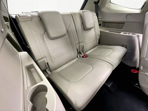 Used 2021 Volkswagen Atlas SEL Premium image 28